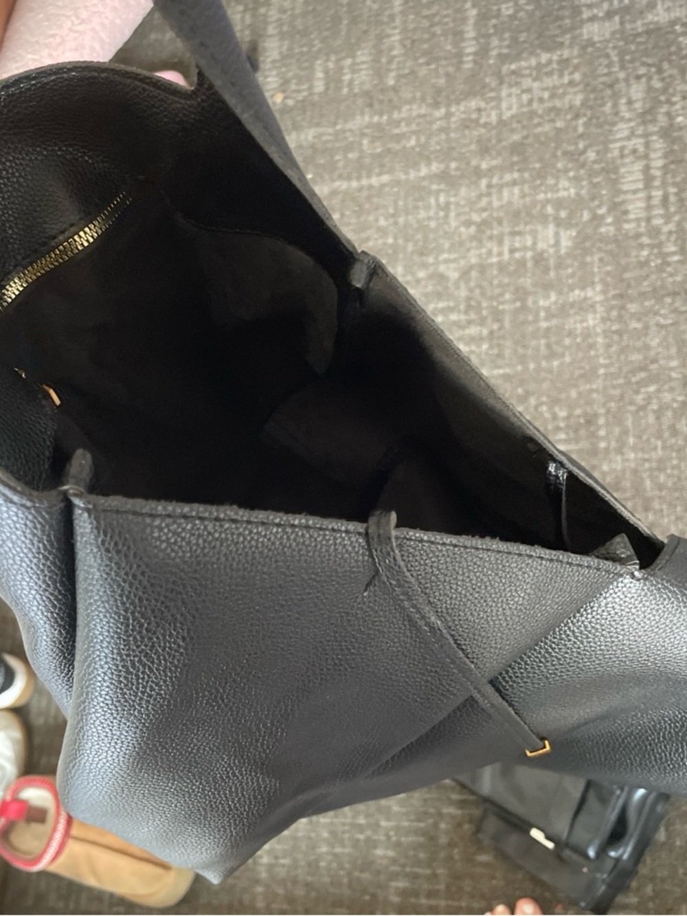 Saint Laurent Black Pebbled Leather Tote with Gold YSL Charm - Picture 2 of 2